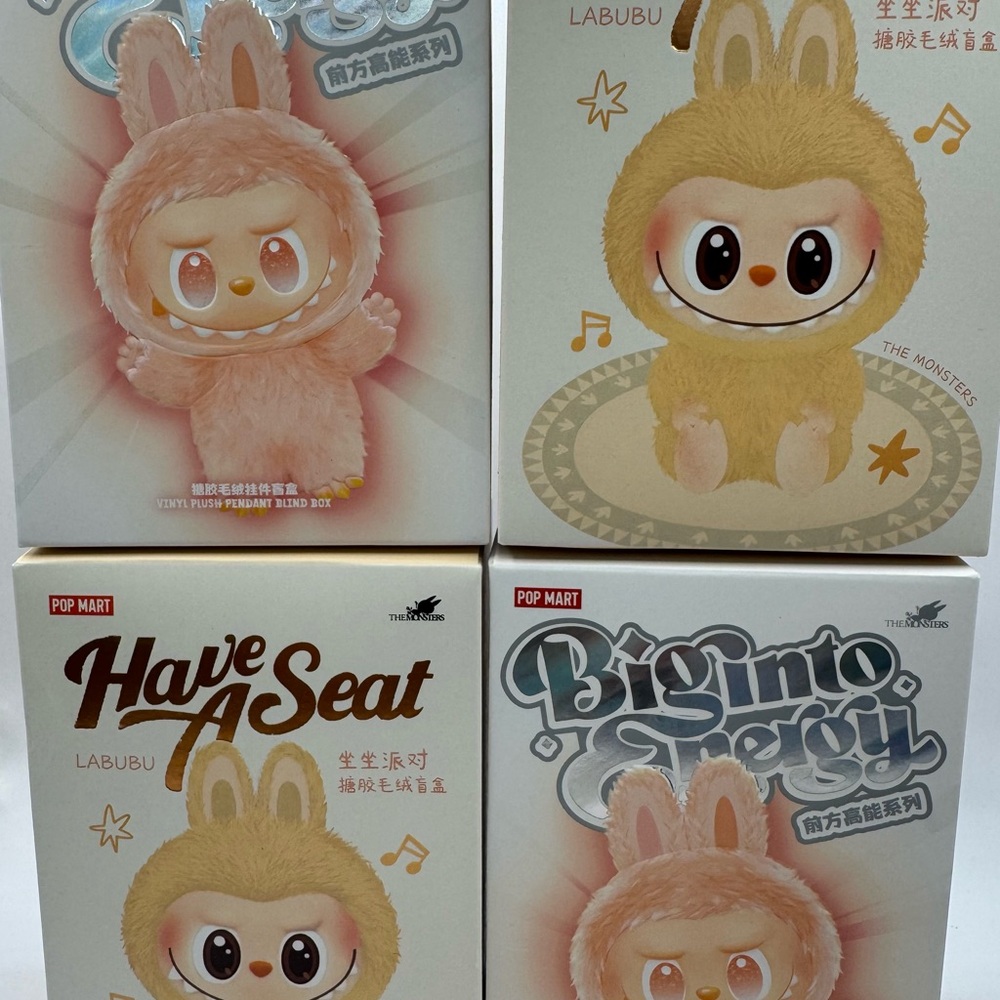 Pop Mart Labubu Figurine Set Live Listing Blind Box NIB